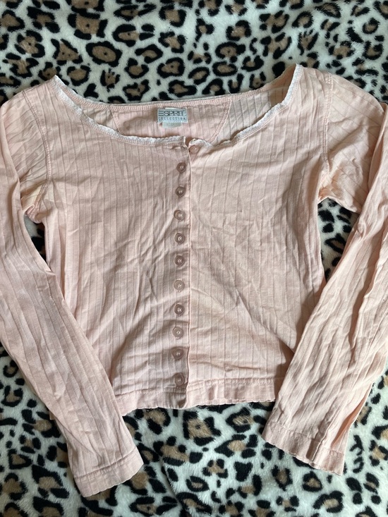 Esprit Tops - ♡ Light Pink Ribbed Button-Front Cropped Long Sleeve Top